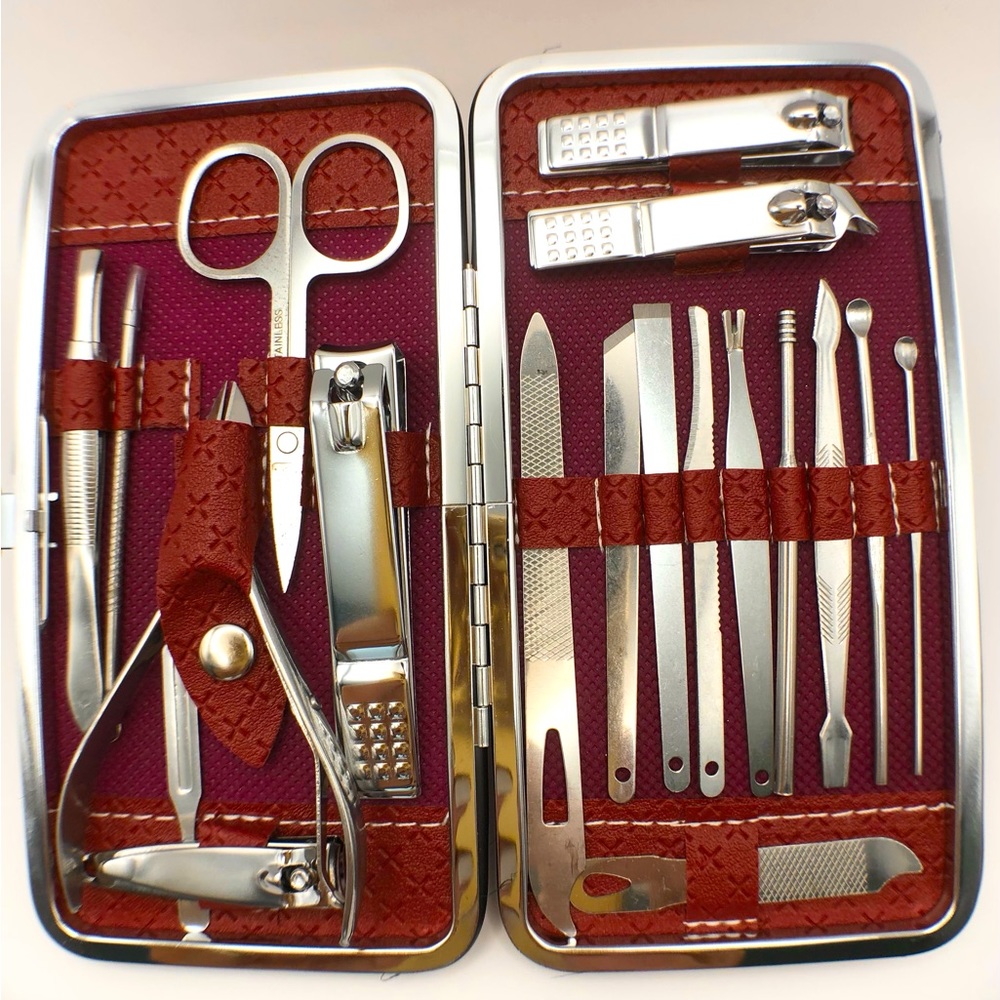 19pc Mani/Pedi Care Kit